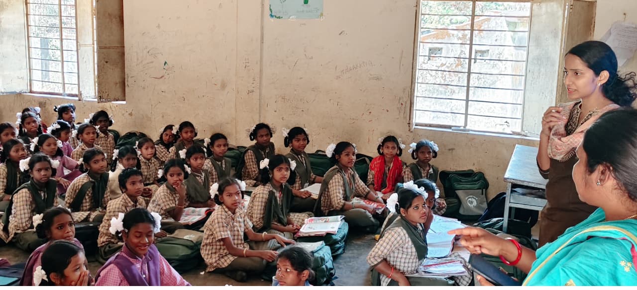 బంగారుమెట్ట బాలికల ఆశ్రమ పాఠశాలలో నిర్లక్ష్యం బహిర్గతం