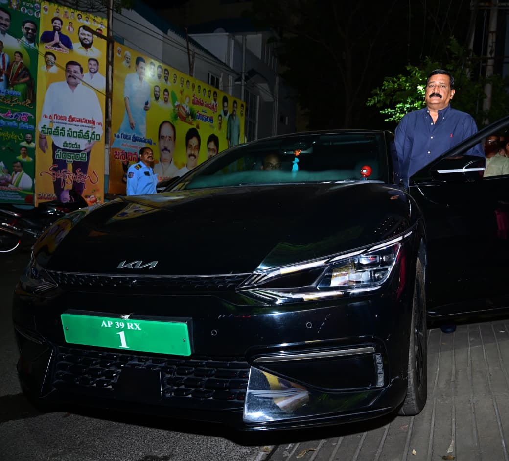 వాహన శ్రేణికి బ్రేక్.. ఈవీలో గంటా